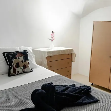 Апартаменты Argyro's Gaia Cozy Cave Traditional Emporio Emporio (Santorini)