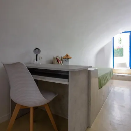 Argyro's Gaia Cozy Cave Traditional Emporio Emporio (Santorini)