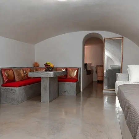 Argyro's Gaia Cozy Cave Traditional Emporio Emporio (Santorini)